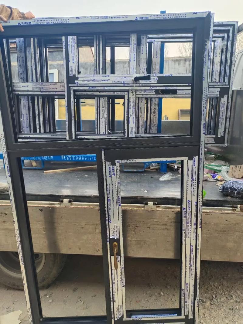 華建系統窗 品質卓越，定義高端斷橋鋁門窗新標準